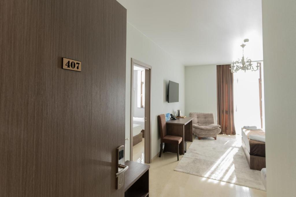Hotel z restauracją, bilardem i wypożyczalnią nart, zdjęcie 38