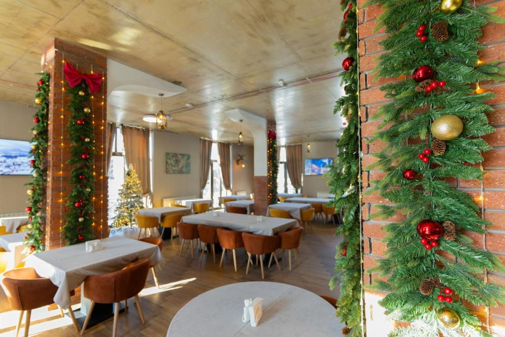 Hotel z restauracją, bilardem i wypożyczalnią nart, zdjęcie 33